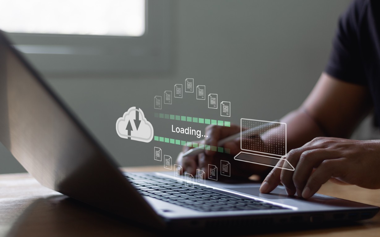 Cloud backup data download management